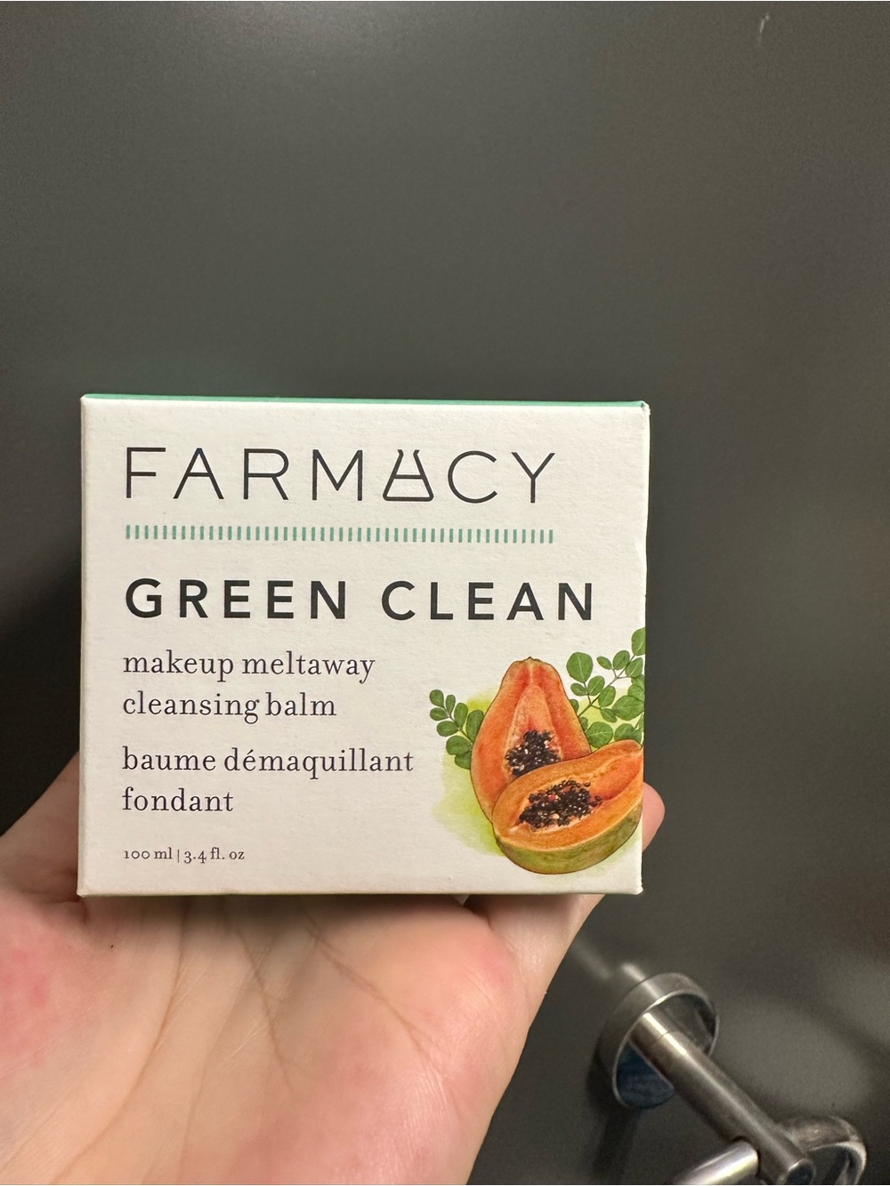 FARMACY Green Clean Makeup Meltaway Cleansing Balm - White/Green